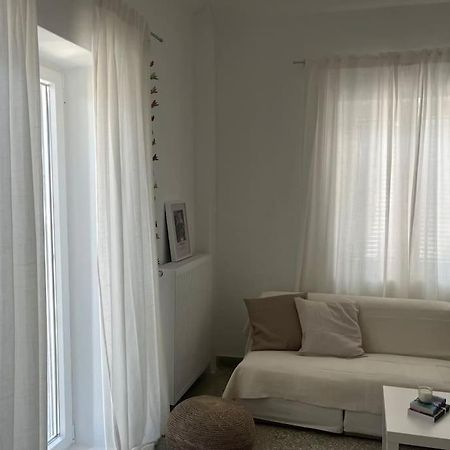 Cozy, Spacious, Newly Renovated Flat In Adamas Buitenkant foto