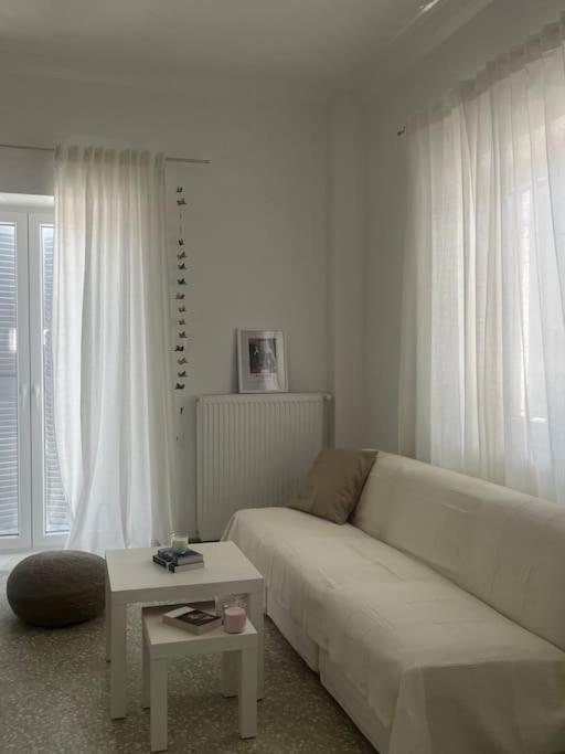 Cozy, Spacious, Newly Renovated Flat In Adamas Buitenkant foto
