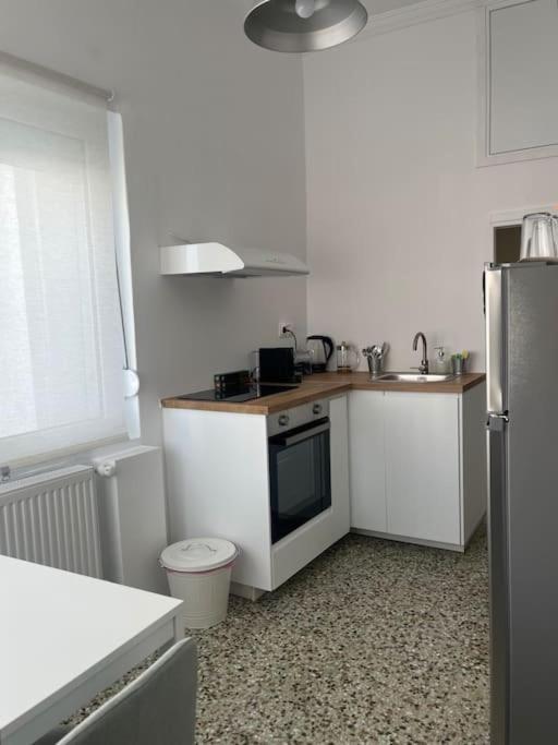 Cozy, Spacious, Newly Renovated Flat In Adamas Buitenkant foto